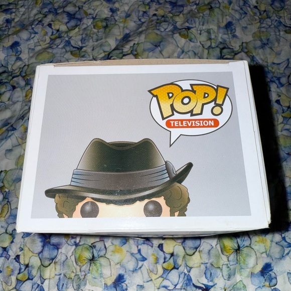 Funko Pop! Doctor Who - Fourth Doctor Vinyl Figure - Picture 6 of 14